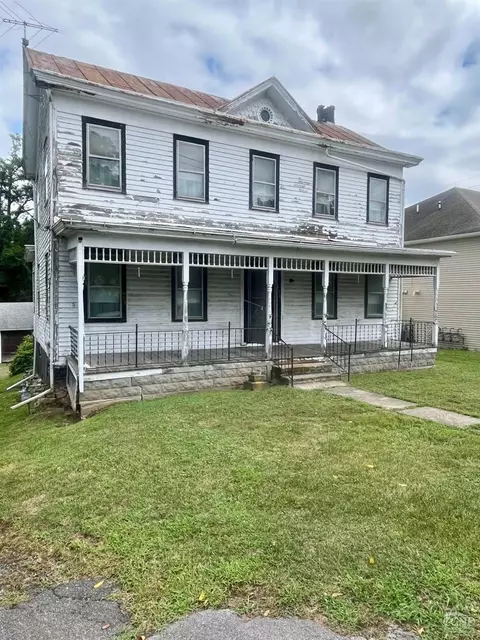 116 Jefferson Hts, Catskill, NY 12414