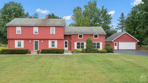 36 Sunset Ave, Kinderhook, NY 12106 photo 2