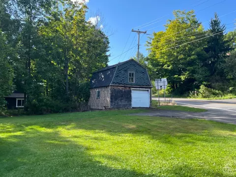 Exterior - 8176 Main St, Hunter, NY 12442 photo 2 of 4
