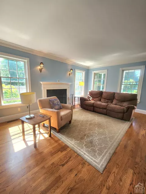 14 Catskill View Dr, Kinderhook, NY 12106 photo 9