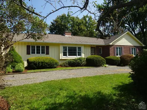 19 Shaw Bridge Rd, Claverack, NY 12513
