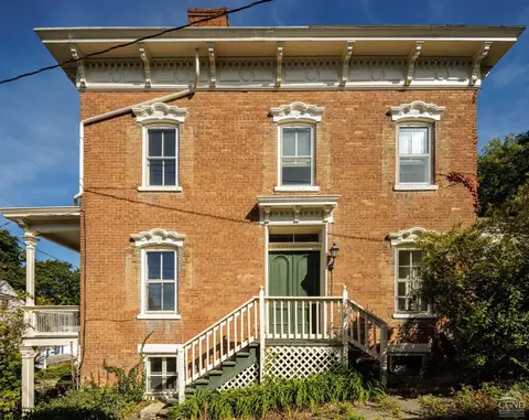 170 Broad St, Catskill, NY 12414