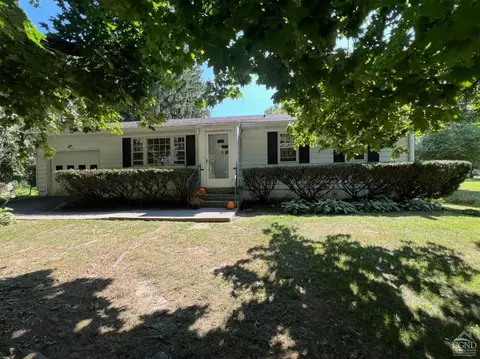 50 Railroad Ave, Amenia, NY 12501
