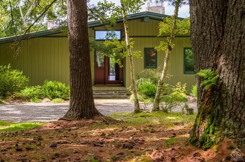 240 Colane Rd, East Chatham, NY 12060