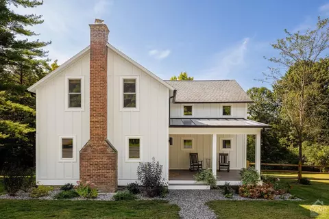 613 Fischer Rd, Kinderhook, NY 12106