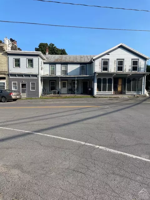 116 S Main St, Central Bridge, NY 12035