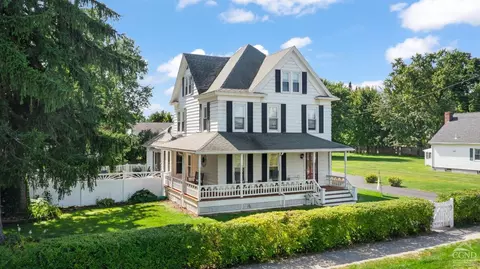 243 Jefferson Hts, Catskill, NY 12414