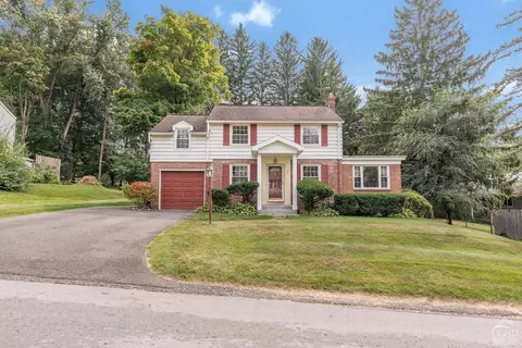 2 Sunset Blvd, Rensselaer, NY 12144