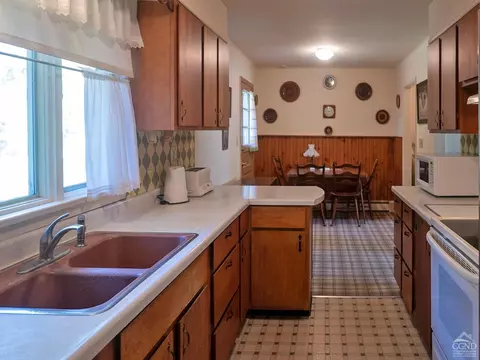 44 Benner Rd, Red Hook, NY 12571 photo 5