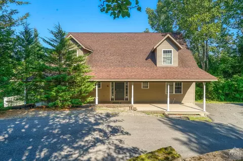 12 Tarrytown Ln #K35, Athens, NY 12015