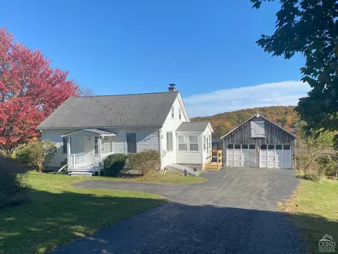 4510 Crow Hill Rd, Austerlitz, NY 12017