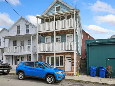 188 Water St, Catskill, NY 12414