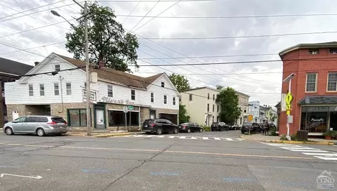 801 Columbia St, Hudson, NY 12534