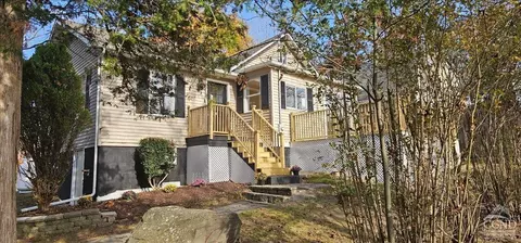86 Main St, Cairo, NY 12413