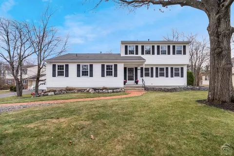 132 Horizon View Dr, East Greenbush, NY 12061