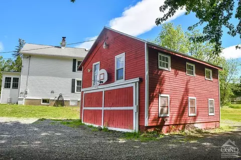 350 County Route 25, Hudson, NY 12534