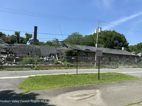 1306 River St, Valatie, NY 12184
