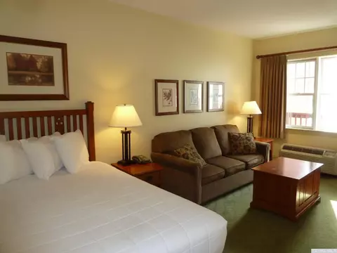 62 Liftside Dr #203S1, Hunter, NY 12442