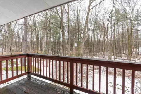 28 Devon Rd, Bethlehem, NY 12054 photo 24