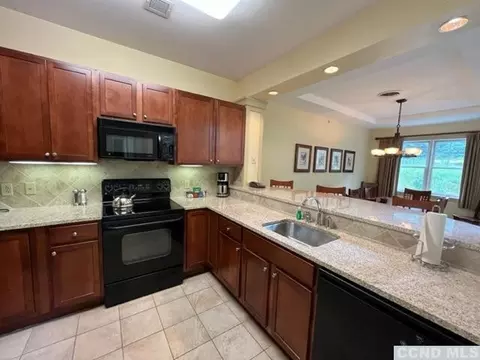 Kitchen - 62 Liftside Dr #PENTHOUSE, Hunter, NY 12442 photo 1 of 2
