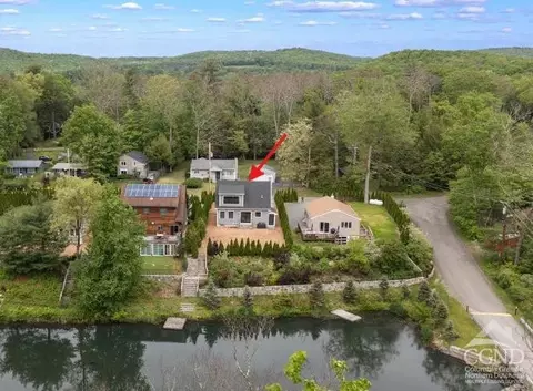 5 Island Dr, Copake, NY 12516