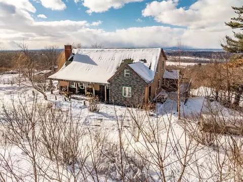 84 Swiss Farm Rd, Hudson, NY 12534