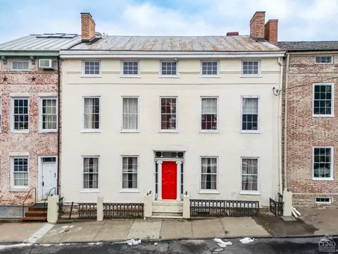 12 Union St, Hudson, NY 12534