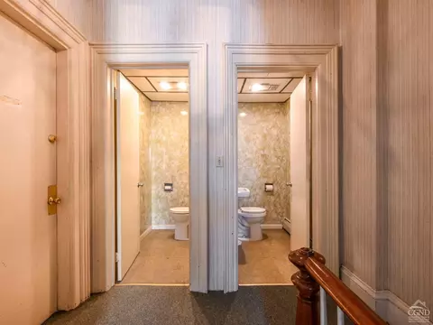 Entry Way - 285 Main St, Catskill, NY 12414 photo 2 of 3