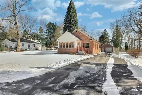 1962 Brookview Rd, Castleton On Hudson, NY 12033