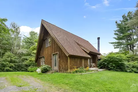 116 B Cunningham Hill Rd, Canaan, NY 12029