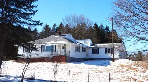 2 1 Water St, Hudson, NY 12534
