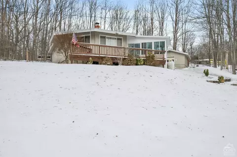 38 Stahle Rd, East Durham, NY 12423