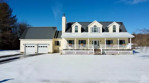 16 Murphy Dr, Athens, NY 12015