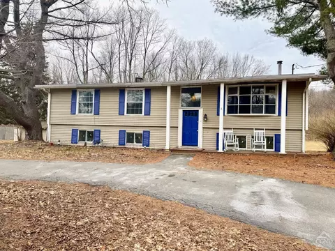 81 Nelson Ave, Ghent, NY 12075