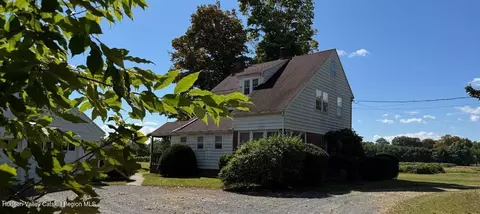 2322 Us Route 9, Hudson, NY 12534