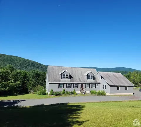199 County Route 13, Lexington, NY 12452