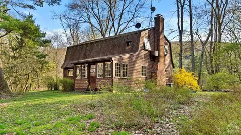 35 Stagecoach, Hillsdale, NY 12529