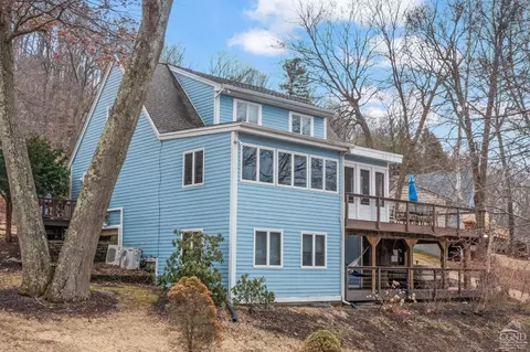 1170 Lakeview Rd, Copake, NY 12516