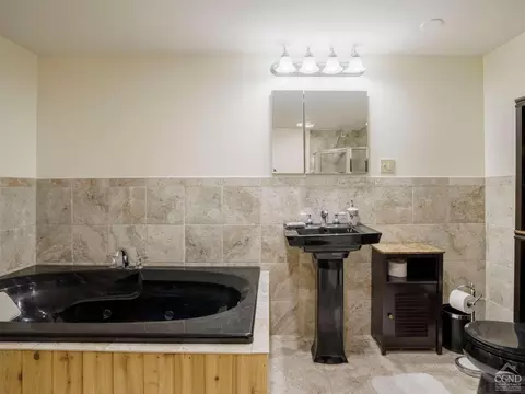 Bath - 73 Cross Rd, Windham, NY 12496 photo 3 of 3