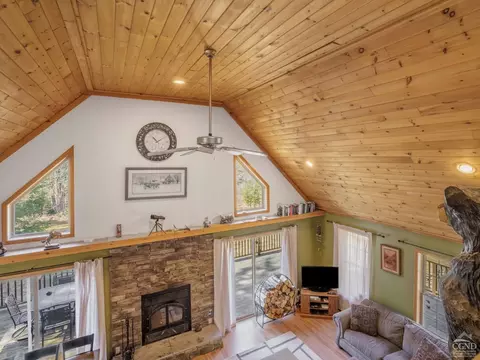Living - 73 Cross Rd, Windham, NY 12496 photo 5 of 8