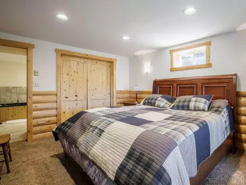 Bedroom - 73 Cross Rd, Windham, NY 12496 photo 5 of 6