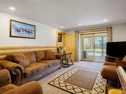 Living - 73 Cross Rd, Windham, NY 12496 photo 7 of 8