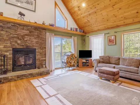 Living - 73 Cross Rd, Windham, NY 12496 photo 2 of 8