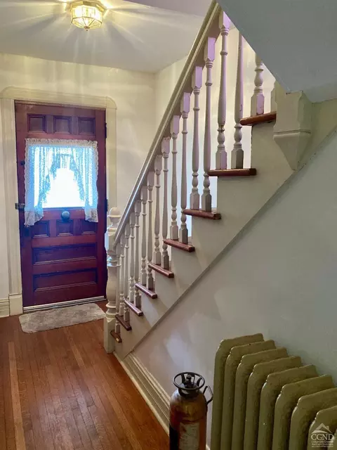 Entry Way - 4 High St, Catskill, NY 12414 photo 2 of 2