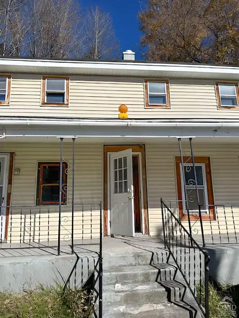 86 Maple St, Margaretville, NY 12455
