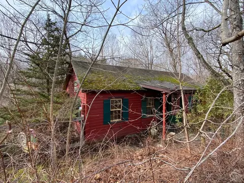 Undisclosed, Claverack, NY photo 9