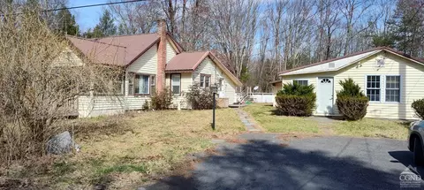 436 450 Scutt Rd, Greenville, NY 12083