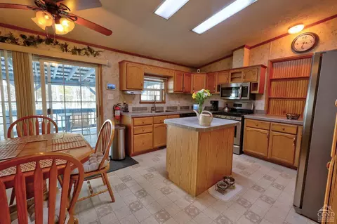 Kitchen - 368 Route 145, Cairo, NY 12413 photo 2 of 6