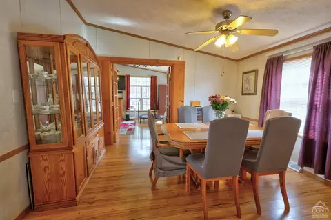 Dining - 368 Route 145, Cairo, NY 12413 photo 2 of 5