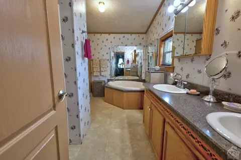 Bath - 368 Route 145, Cairo, NY 12413 photo 5 of 5